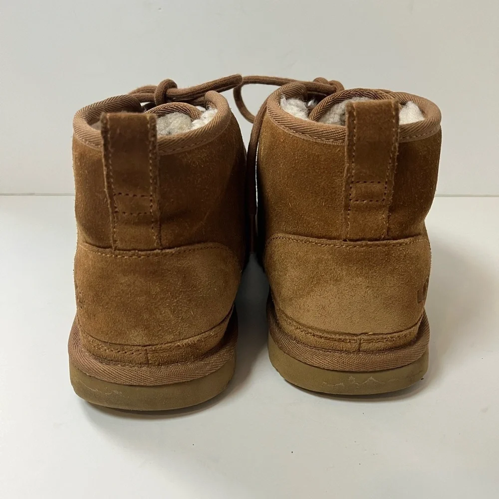 UGG Neumel II Boots Chestnut Suede Big Kids Size 6